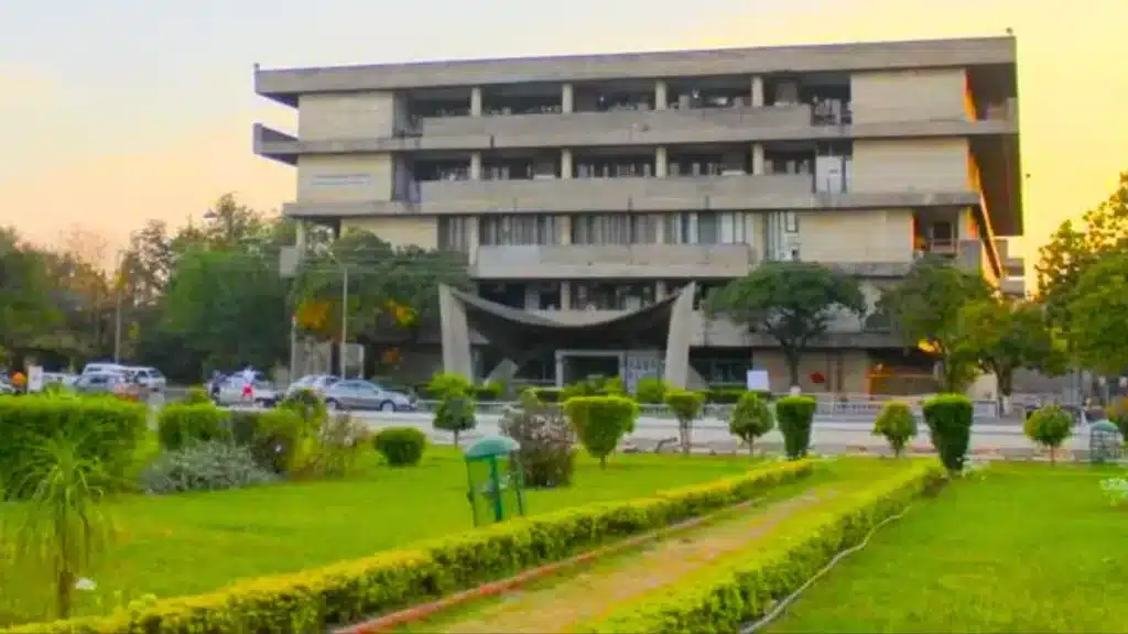 Panjab University UG Admissions 2024 Fees, Courses, and Admission Process at @puchd.ac.in